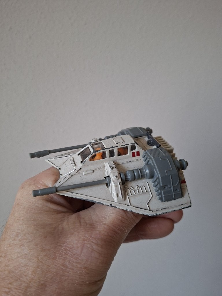 Rebel Armored Snowspeeder Star Wars 1980 39680 10x9x2.5cm, Ophalen of Verzenden, Gebruikt, Replica