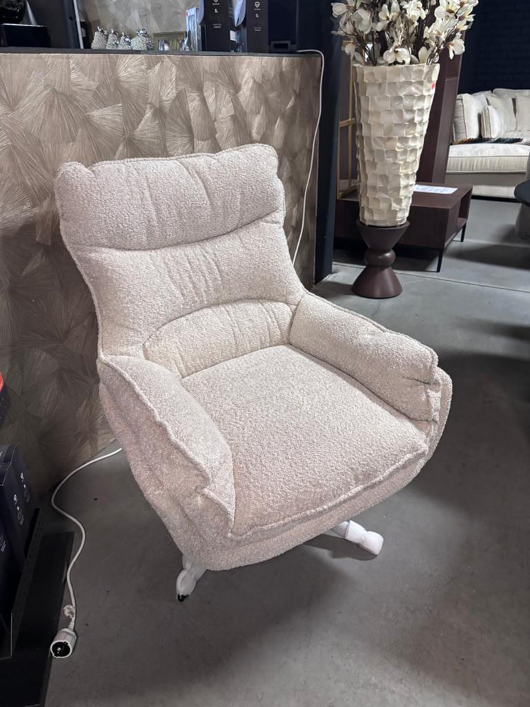 Draai fauteuil off white showroom opruiming, Ophalen, Nieuw, Stof, 50 tot 75 cm