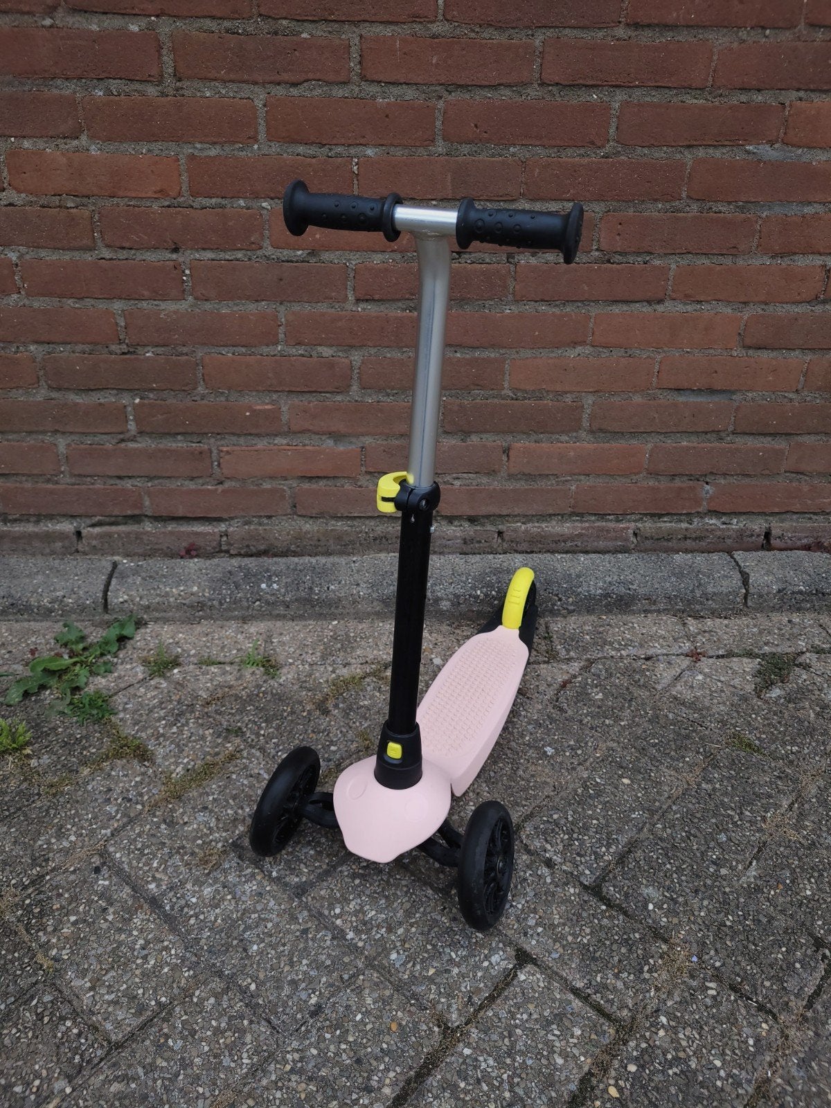 Oxelo step 3 wielen roze, Fietsen en Brommers, Ophalen, Gebruikt, Gewone step