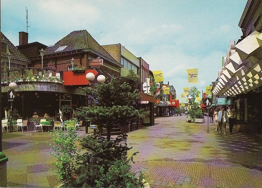 Doetinchem (Gld) Winkelpromenade centrum., Ophalen, 1960 tot 1980, Ongelopen, Gelderland