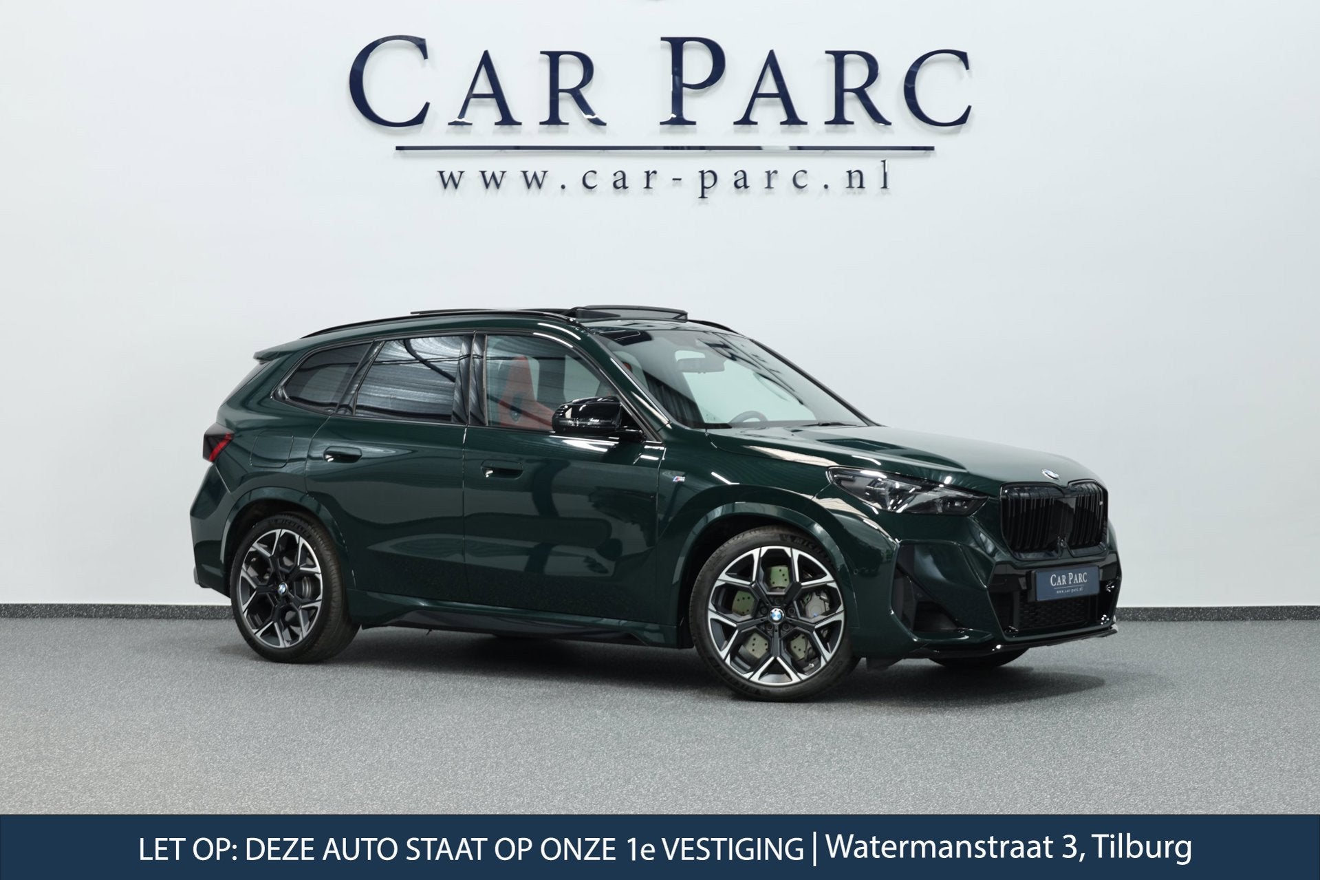 BMW X1 M35i 301+PK FULL/LASER/VIRTUAL/SFEER/HUD/PANO/LEER+S., Auto's, Euro 6, 4 cilinders, Leder, Bedrijf