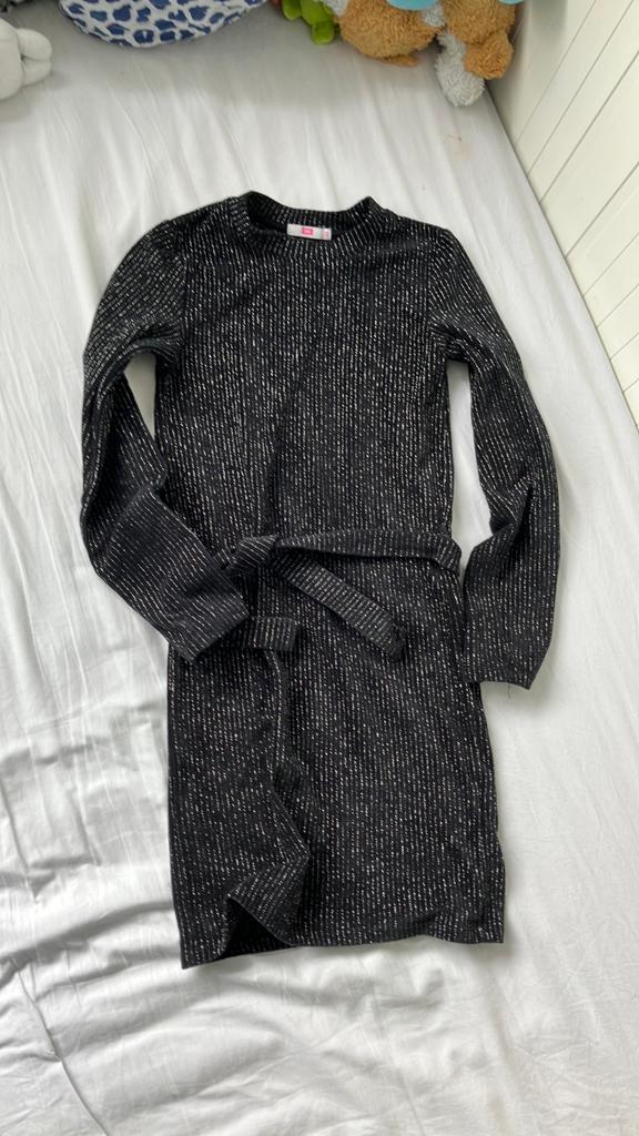 Twee jurken en een trui, Kinderen en Baby's, Kinderkleding | Maat 134, Ophalen of Verzenden, Meisje