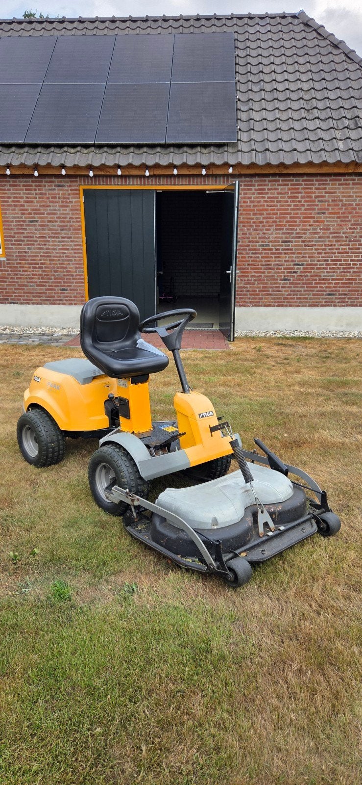 Stiga Park Compact 16 zitmaaier - VERKOCHT., Ophalen, Cirkelmaaier, Gebruikt, Stiga
