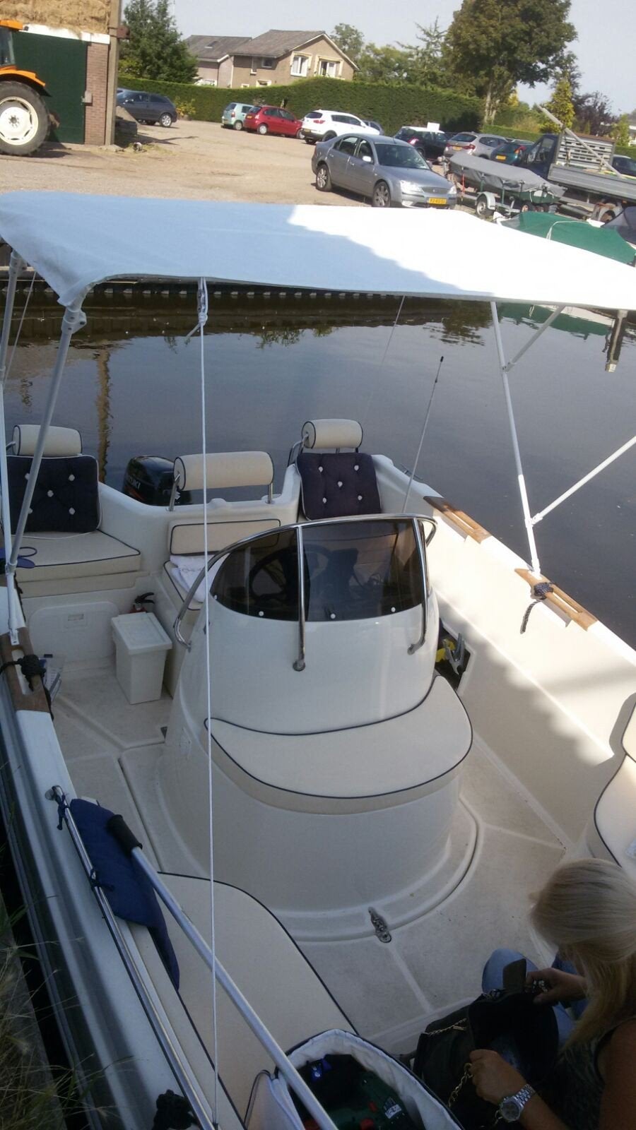 Delphin 17 Consoleboot met 20pk motor, visfinder en zonnedek, Watersport en Boten, Vis- en Consoleboten, 10 tot 30 pk, Gebruikt
