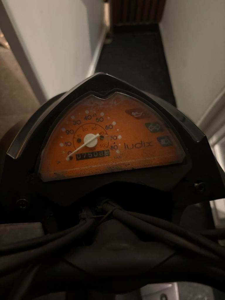 Peugeot Ludix Scooter - Betrouwbaar en Compact, Fietsen en Brommers, Scooters | Peugeot, Ophalen, Tweetakt, Gebruikt, Maximaal 45 km/u