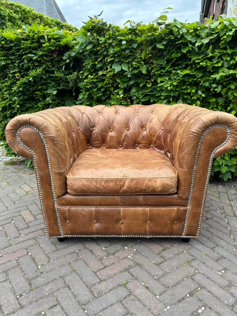 Chesterfield Clubfauteuil Cognac Bruin generfd leer, Huis en Inrichting, Fauteuils, Gebruikt, 75 tot 100 cm, Chesterfield, Leer