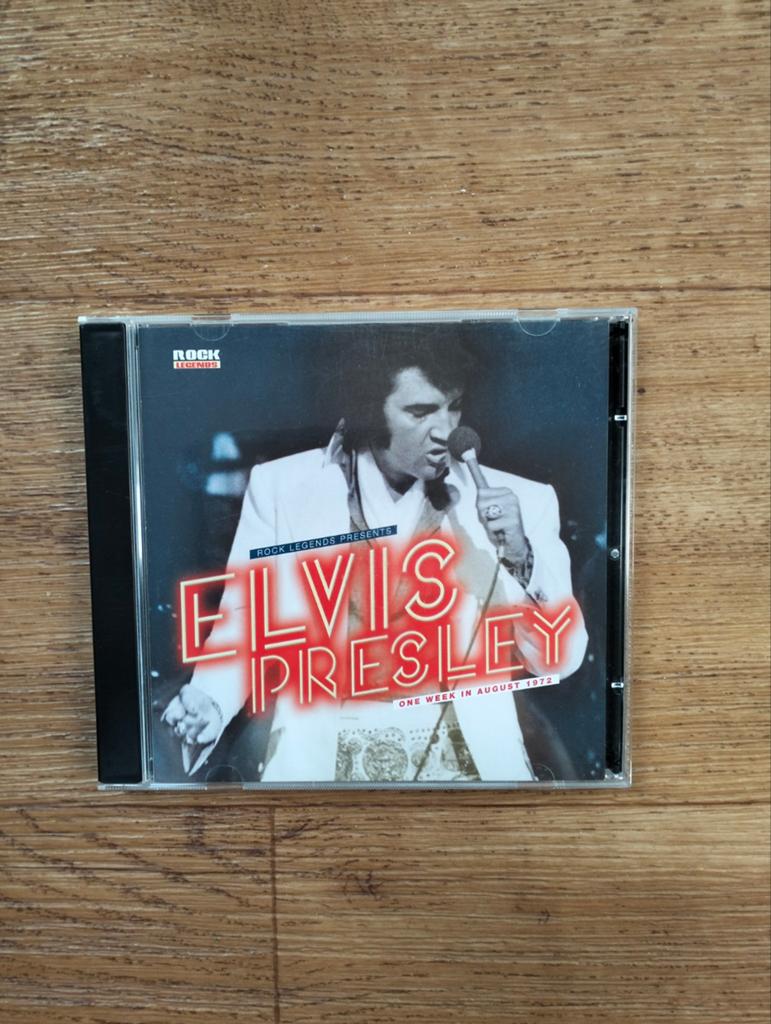 Elvis Presley 2cd jewelcase

" ONE WEEK IN AUGUST 1972 ", Ophalen of Verzenden, Zo goed als nieuw