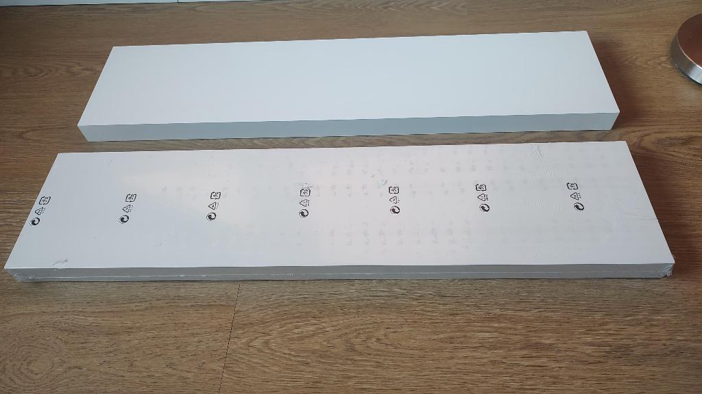 2 Wandplanken IKEA LACK - Klein bedrag!, Ophalen, Zo goed als nieuw