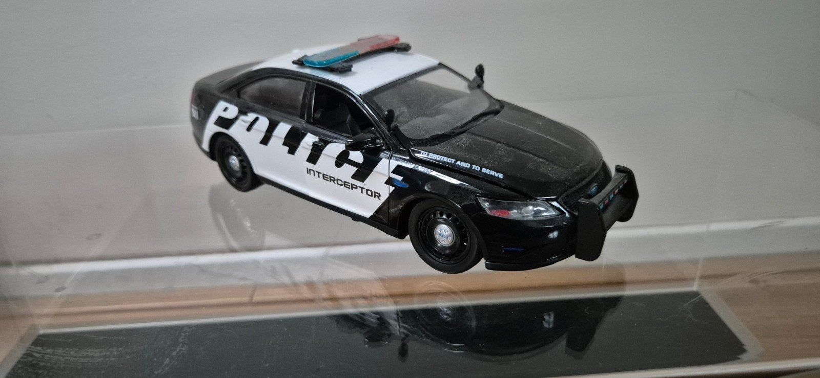Ford Taurus Police Interceptor 1:24 Diecast Model, Ophalen of Verzenden, Zo goed als nieuw, Auto