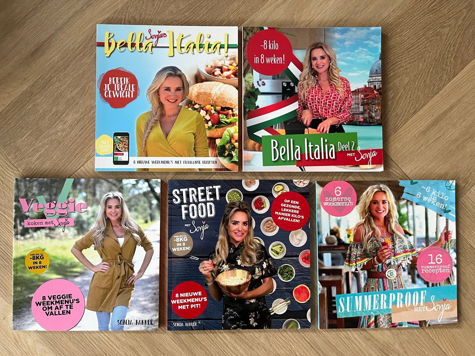 Sonja Bakker Kookboeken Collectie - Gezond Afvallen, Hoofdgerechten, Gezond koken, Ophalen of Verzenden, Zo goed als nieuw