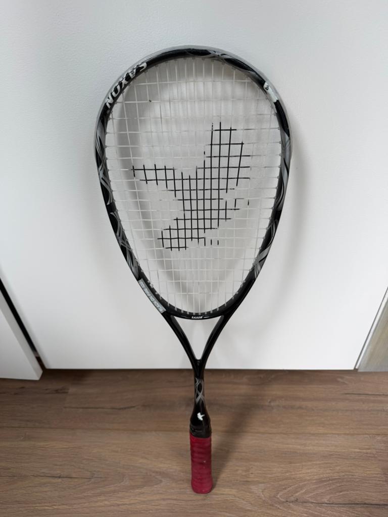 Squash racket - saxon black on fire 100, Sport en Fitness, Squash, Ophalen, Gebruikt, Racket