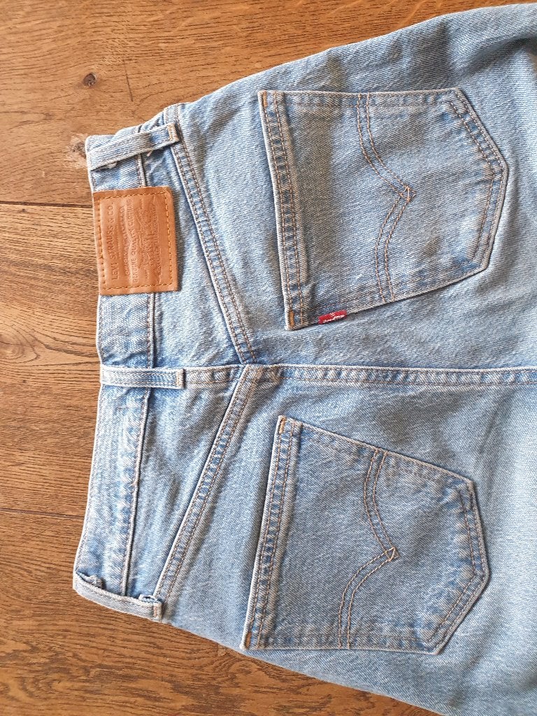 Levi's 70 high slim straight maat 24, Blauw, Ophalen of Verzenden, W27 (confectie 34) of kleiner, Gedragen
