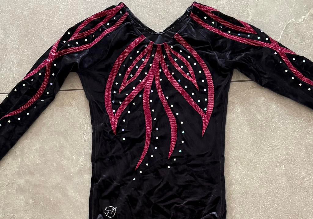 TT-Gymnastics Turnpakje met Broekje - Zwart/Rood, maat 164, Zwart, Overige typen, Ophalen of Verzenden, Maat 34 (XS) of kleiner