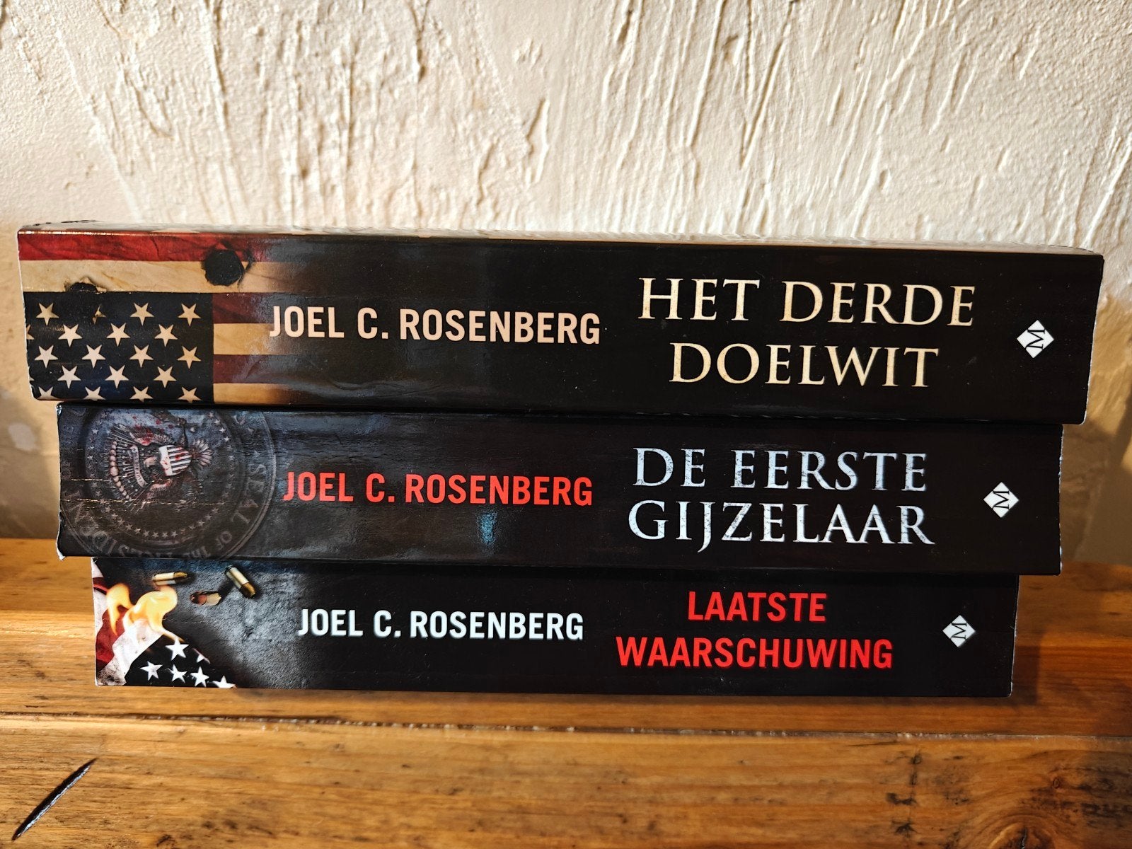 De J.B. Collins serie., Ophalen of Verzenden, Zo goed als nieuw