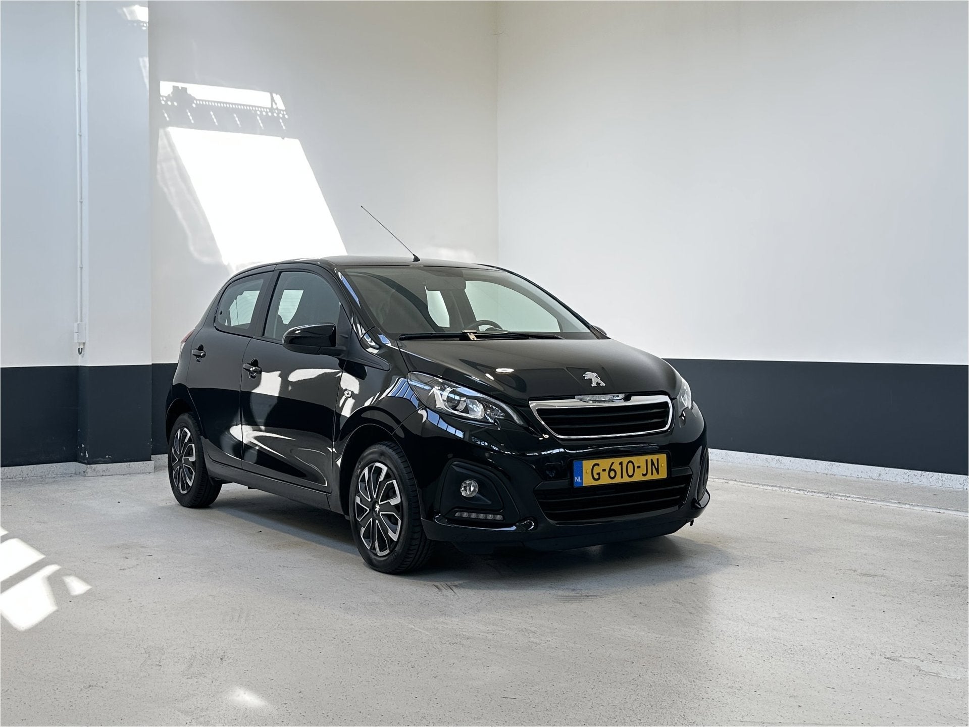 Peugeot 108 1.0 e-VTi Active |Airco | Bluetooth | NL |2 Eig, Stof, Gebruikt, 4 stoelen, Zwart