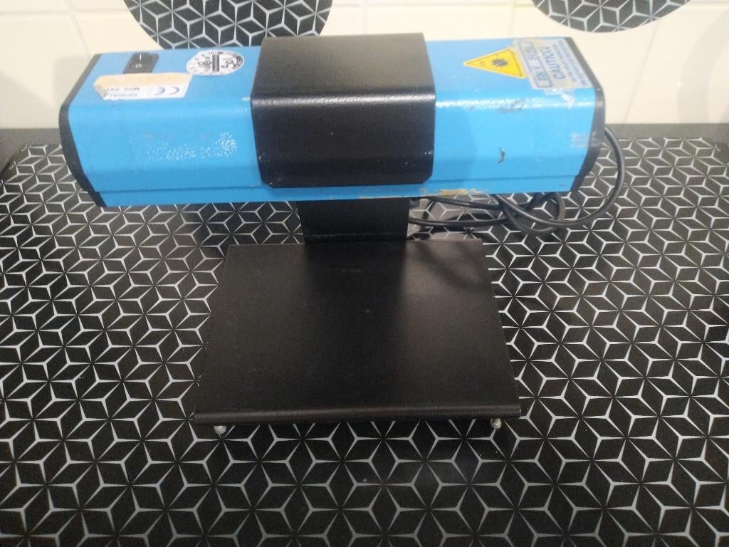 UV lamp, staand in goede staat, zit een TL lampje  in, Ophalen of Verzenden, Zo goed als nieuw