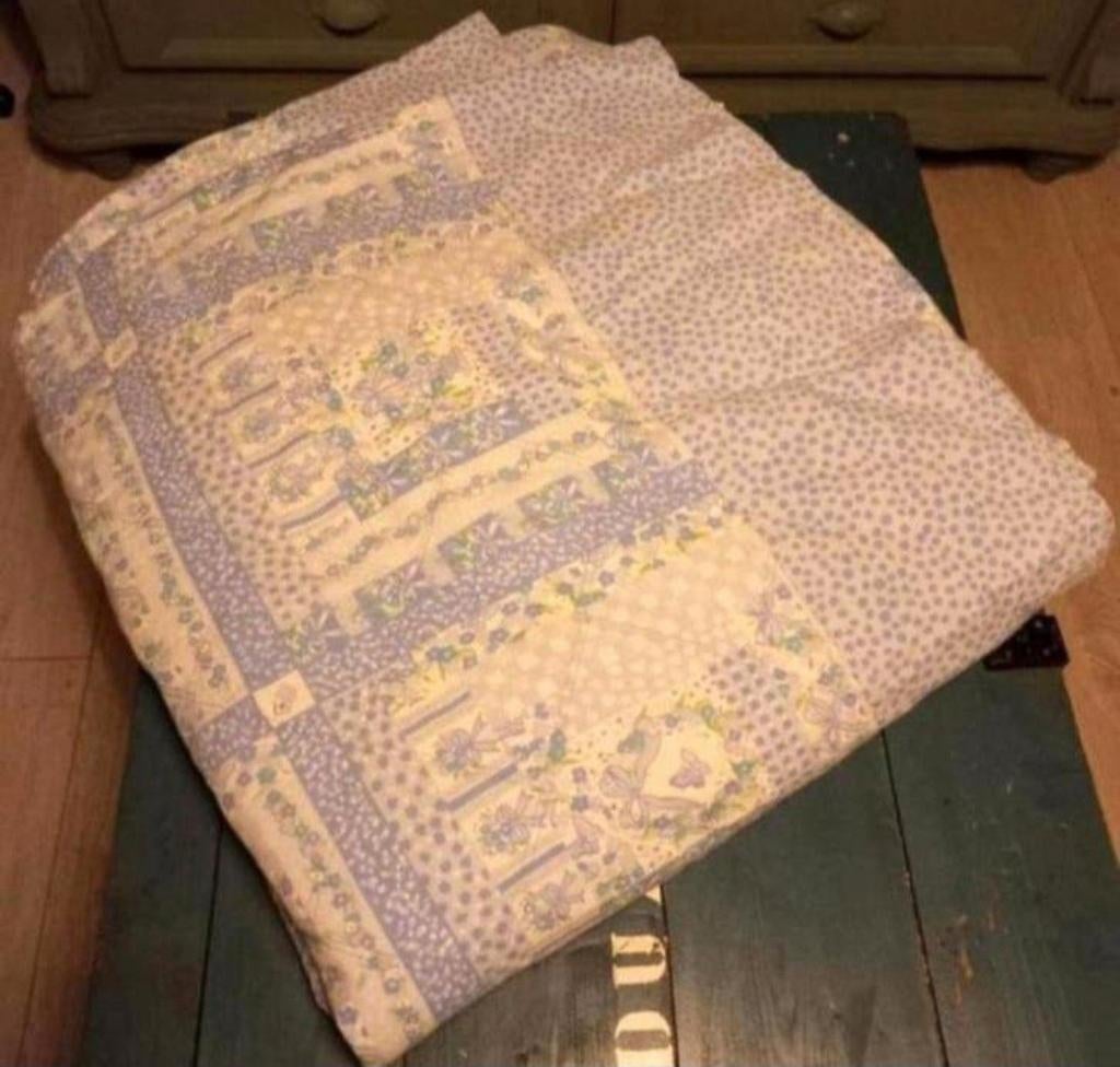 Sprei met quilt patroon deken, Ophalen of Verzenden, Zo goed als nieuw