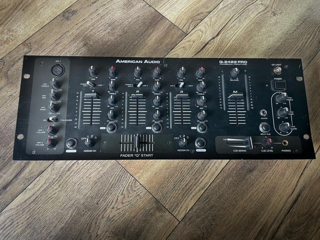 American Audio Q-2422 PRO, Ophalen of Verzenden, Gebruikt, Minder dan 5 kanalen, Microfooningang