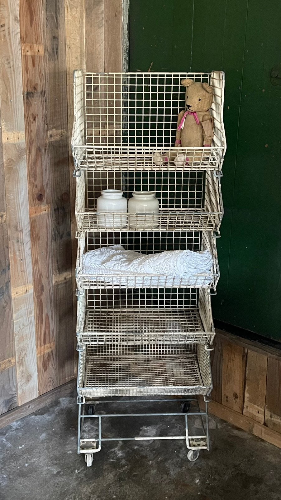 Brocante oud winkel rek / winkel manden 6 delig op wieltjes, Ophalen of Verzenden
