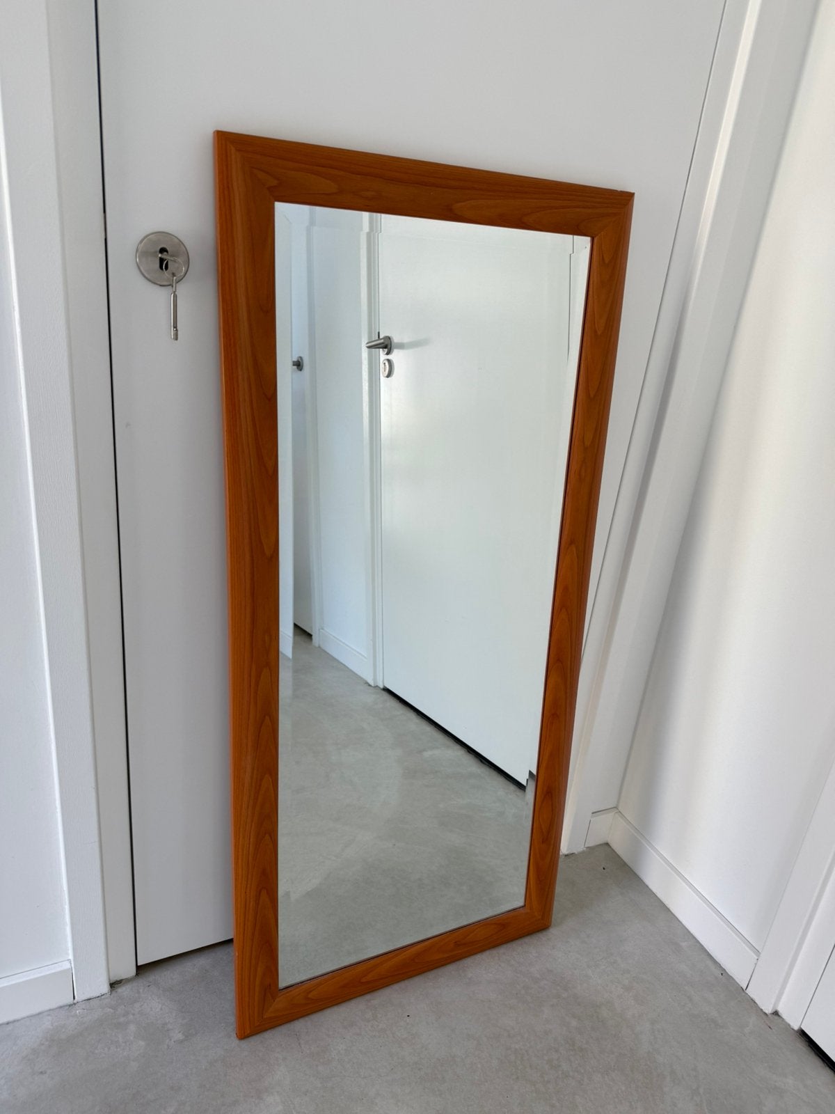 Facetgeslepen spiegel met houten lijst, Ophalen, Gebruikt, 100 tot 150 cm, Rechthoekig