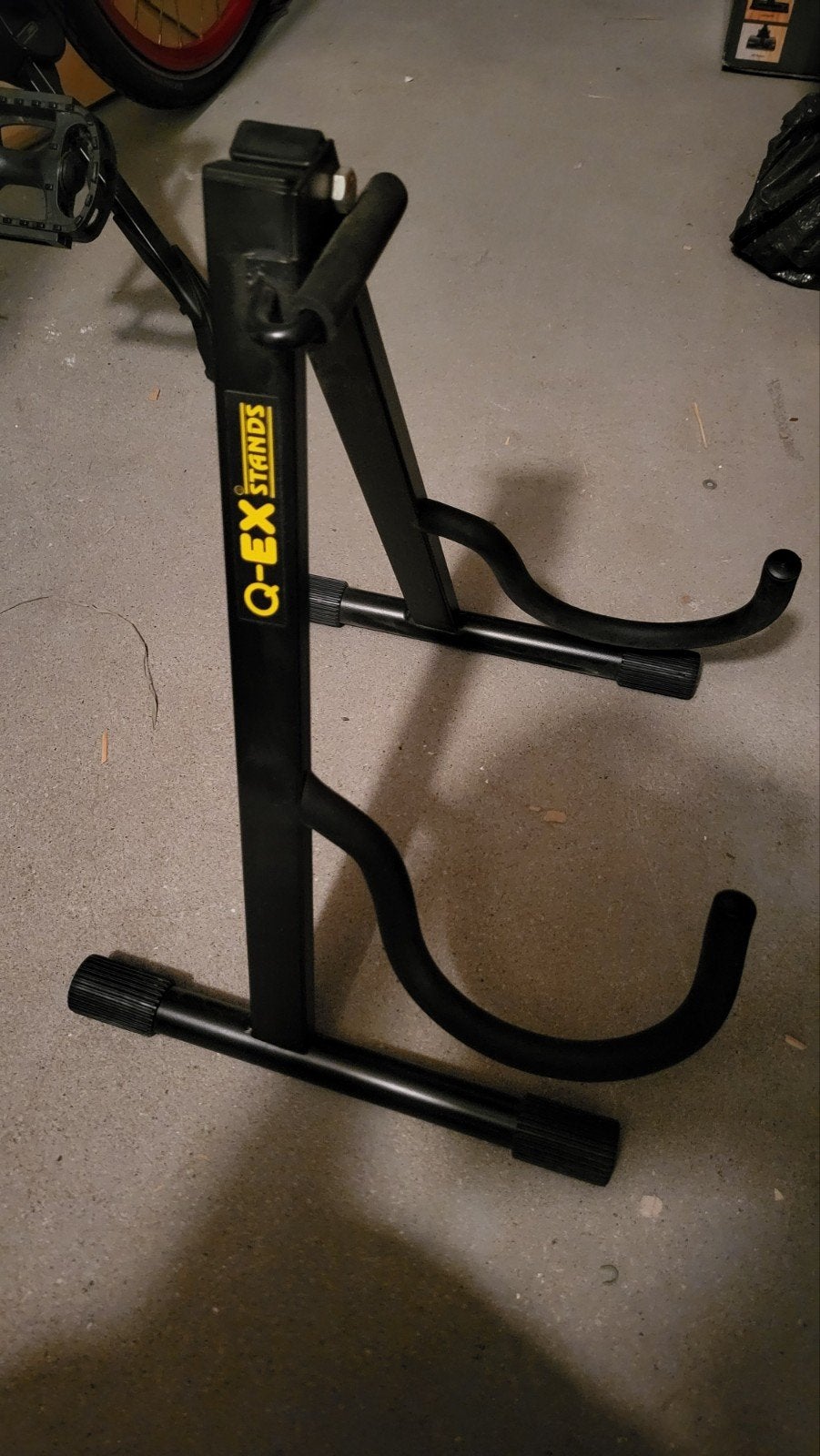 te koop gitaar standaard, Ophalen, Gitaar