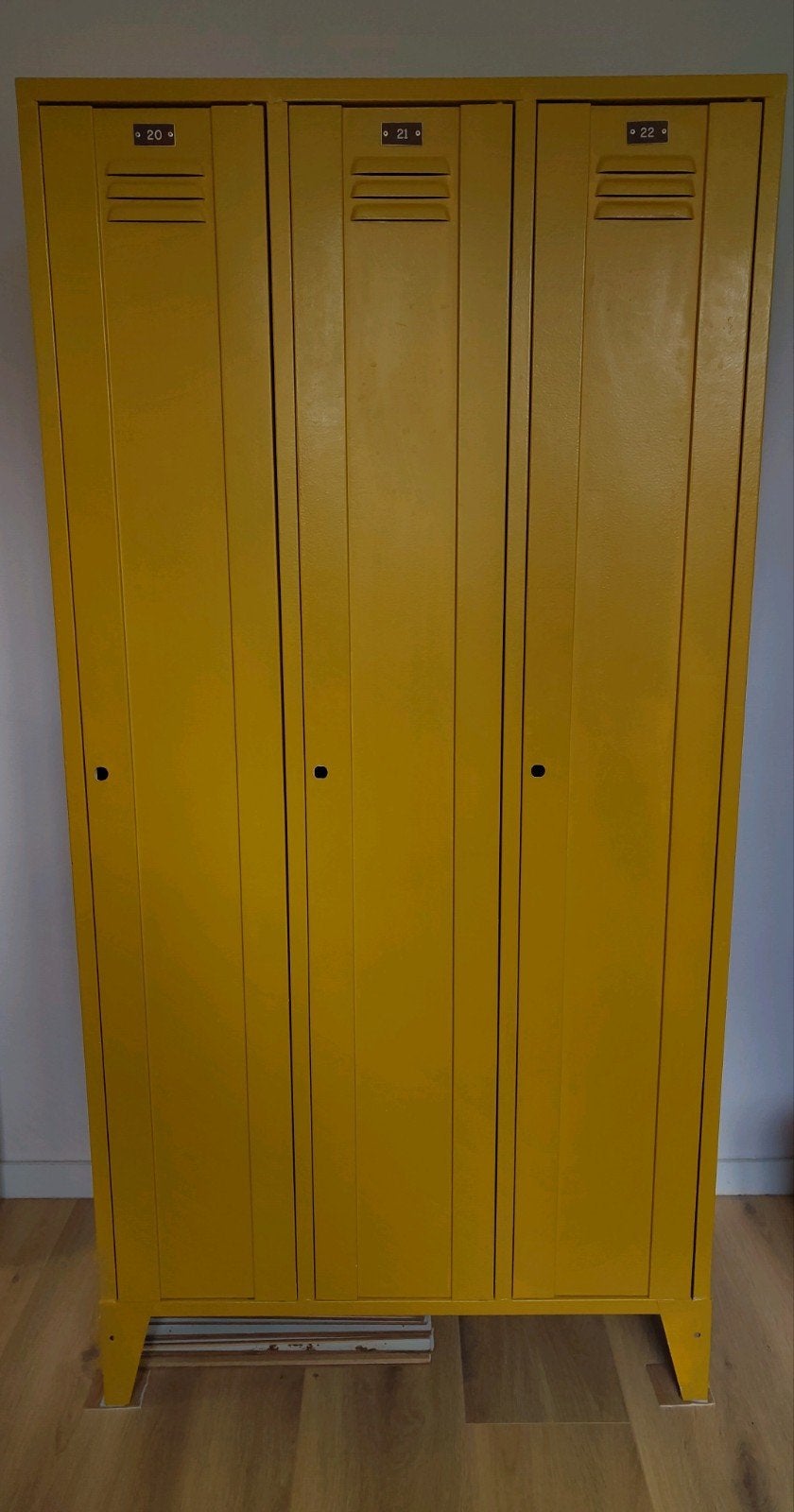Leuke gele kast, Huis en Inrichting, Kasten | Lockerkasten, Ophalen, Gebruikt