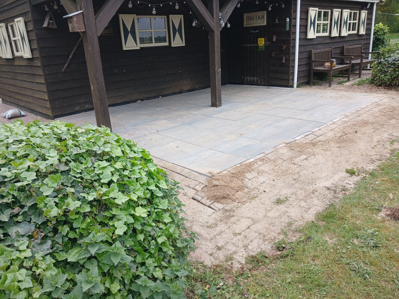 Op zoek naar een tuinman die uw tuin aanlegt, onderhoudt,