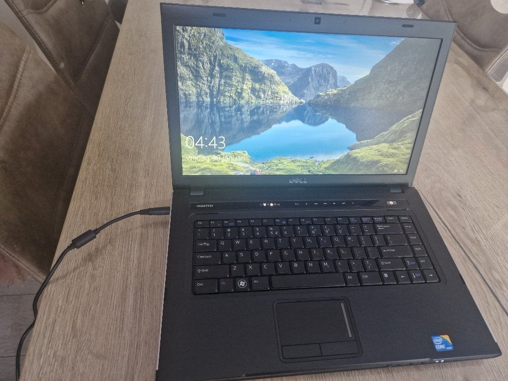 Dell Vostro laptop, Computers en Software, Windows Laptops, Ophalen, 256 GB, 2 tot 3 Ghz, Zo goed als nieuw