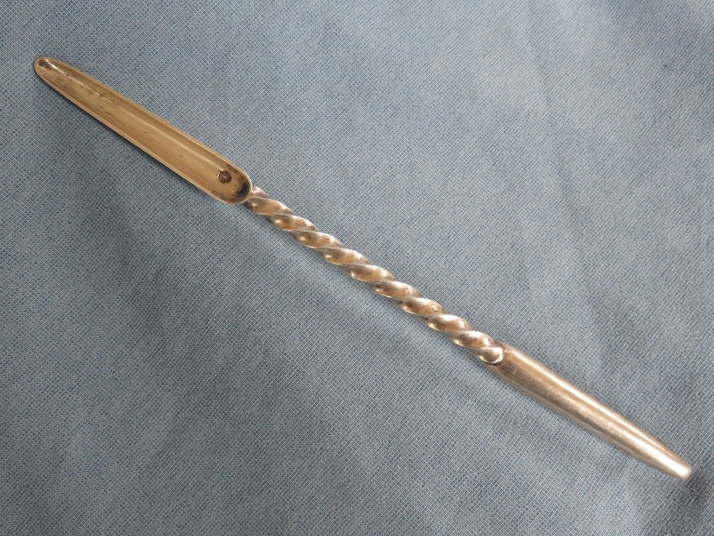 Antieke beenmerg lepel met 2 zilver keuren, Ophalen of Verzenden, Zilver