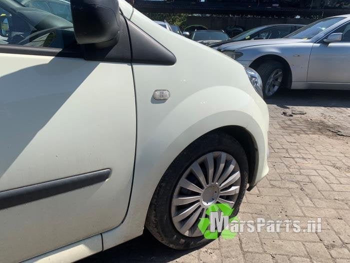 Scherm rechts-voor van een Renault Twingo (OVENR), Gebruikt, -, Renault, -