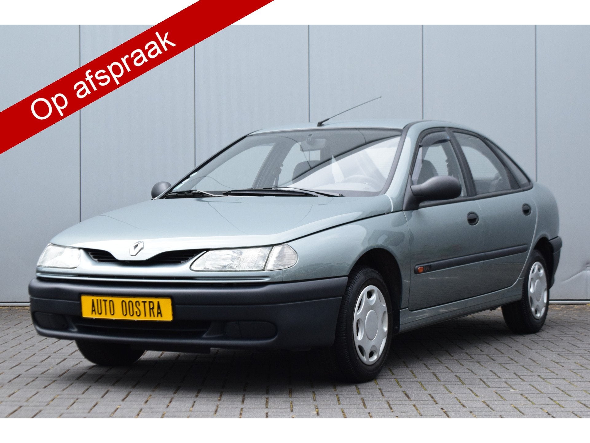 Renault Laguna 1.8 RN 25dkm! (bj 1997), Voorwielaandrijving, 94 pk, Renault, Bedrijf