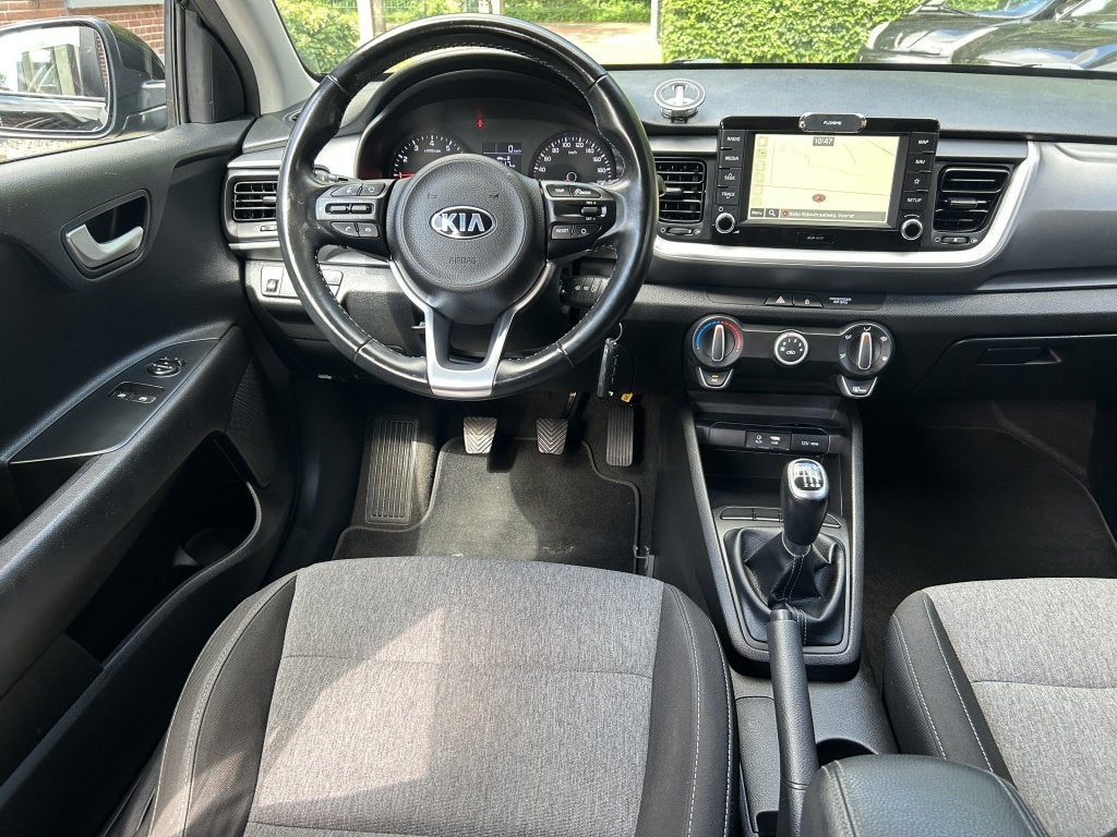 Kia Stonic 1.0 T-GDi 120pk Navi, Camera, Carplay, 17" LMV De, Auto's, Lichtsensor, Gebruikt, Euro 6, Met garantie (alle)