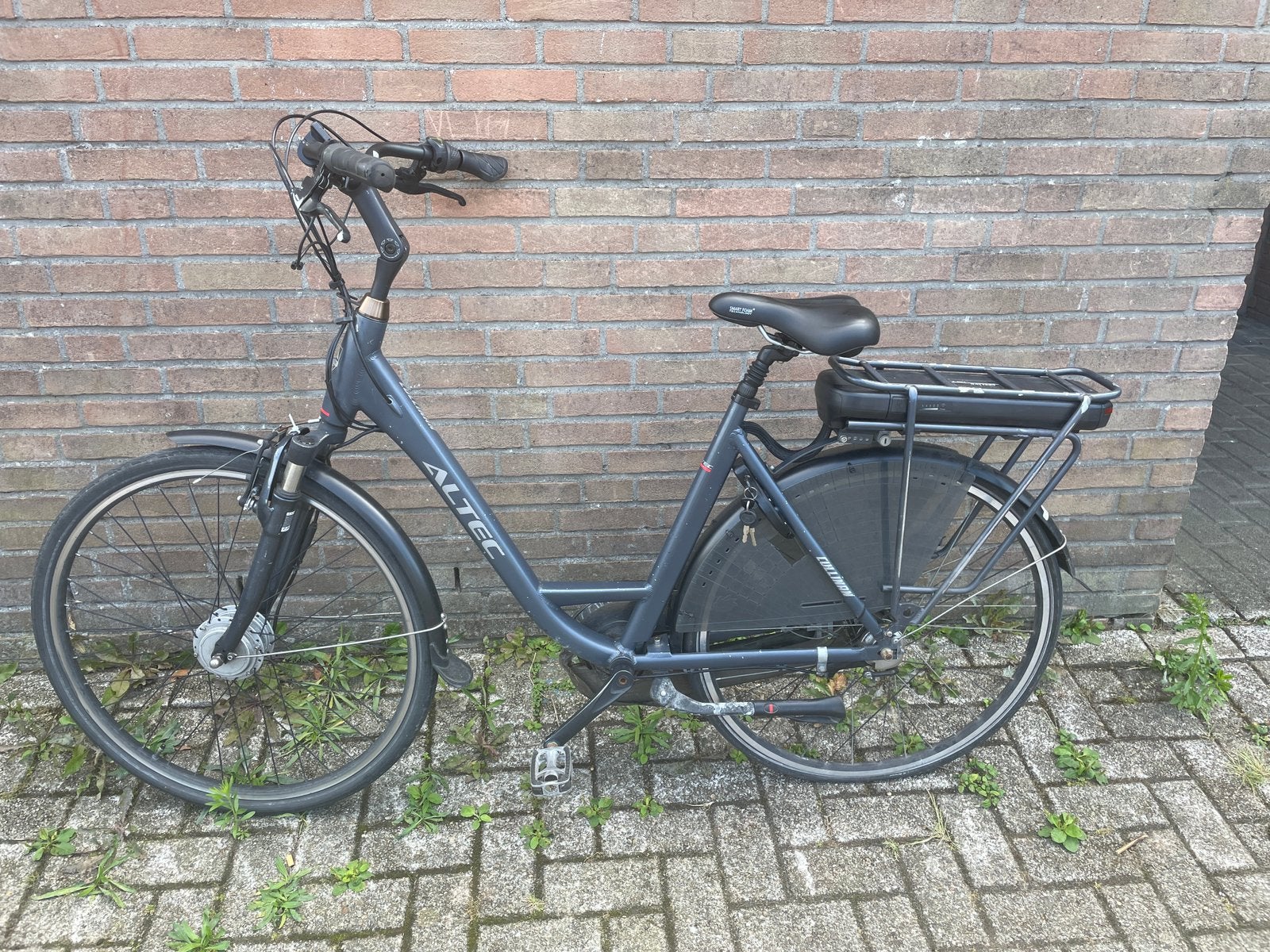 E-Bike / Electrische fiets, Fietsen en Brommers, Elektrische fietsen, Ophalen, Gebruikt, Minder dan 30 km per accu, Overige merken