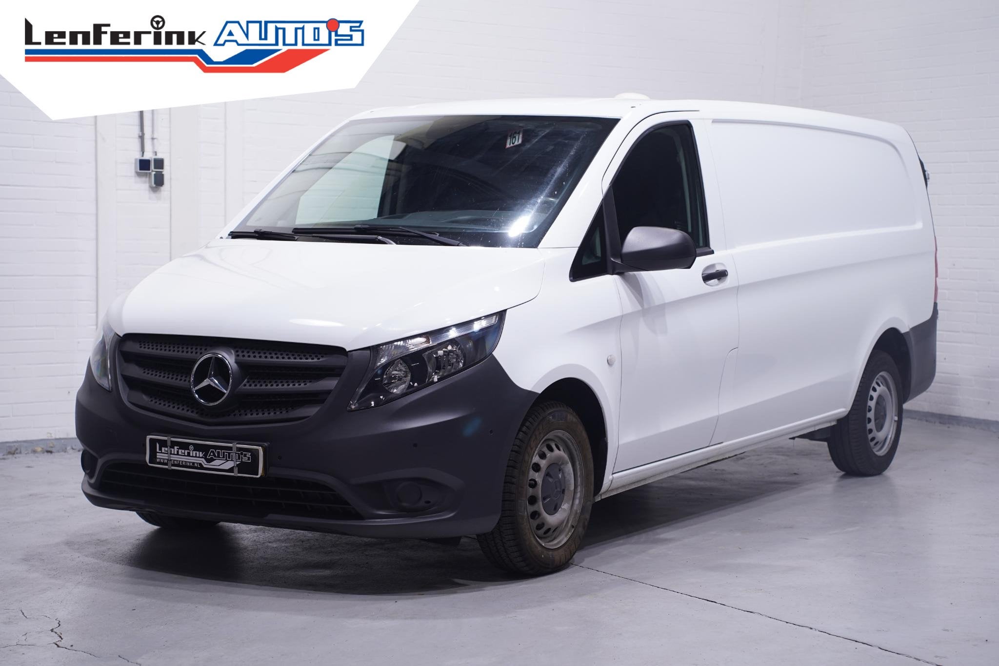 Mercedes-Benz Vito 111 CDI 116 pk L3 Extra Lang Navi, Camera, Auto's, Bestelauto's, Voorwielaandrijving, Gebruikt, 4 cilinders