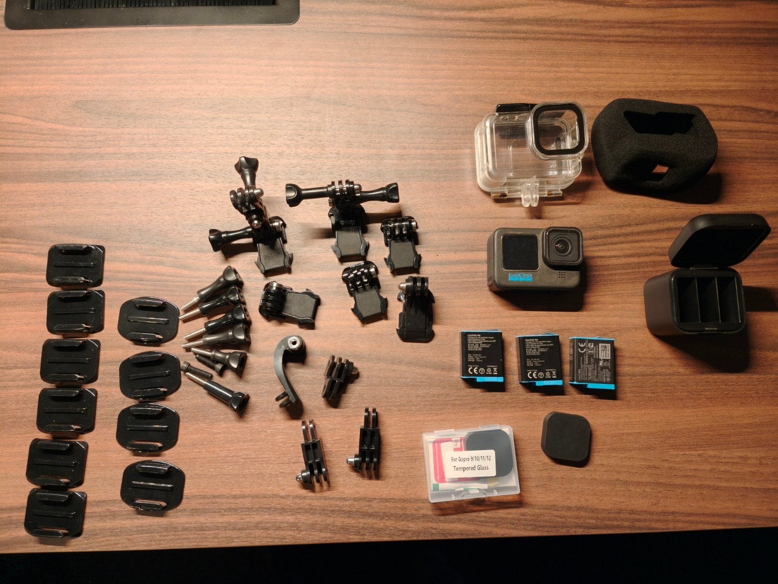 GoPro Hero 10 black + veel accessoires, Ophalen of Verzenden, GoPro