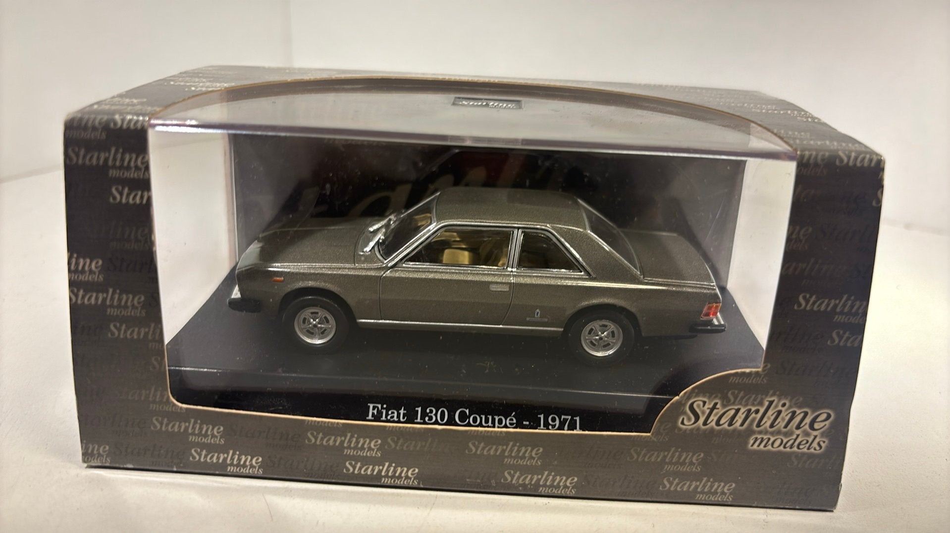 Fiat 130 coupe 1971 starline 1.43, Hobby en Vrije tijd, Modelauto's | 1:43, Overige merken, Auto, Ophalen of Verzenden, A