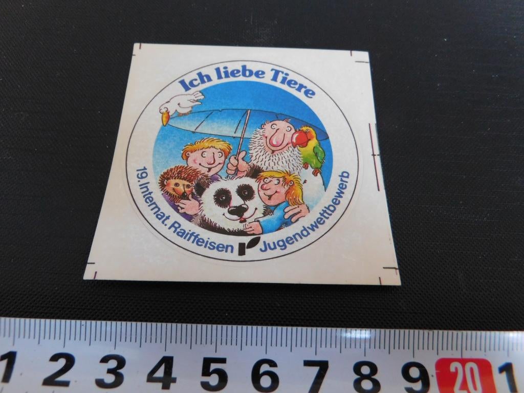 sticker Ich liebe Tiere 19. Internat, Raiffeisen Jugendwett*, Ophalen, Zo goed als nieuw