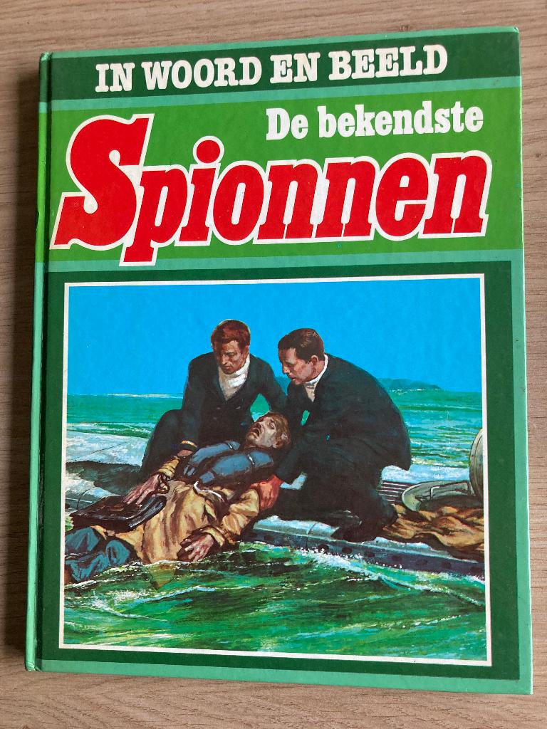 Boek  in woord en beeld, Boeken, Oorlog en Militair, Ophalen of Verzenden, Tweede Wereldoorlog, Gelezen