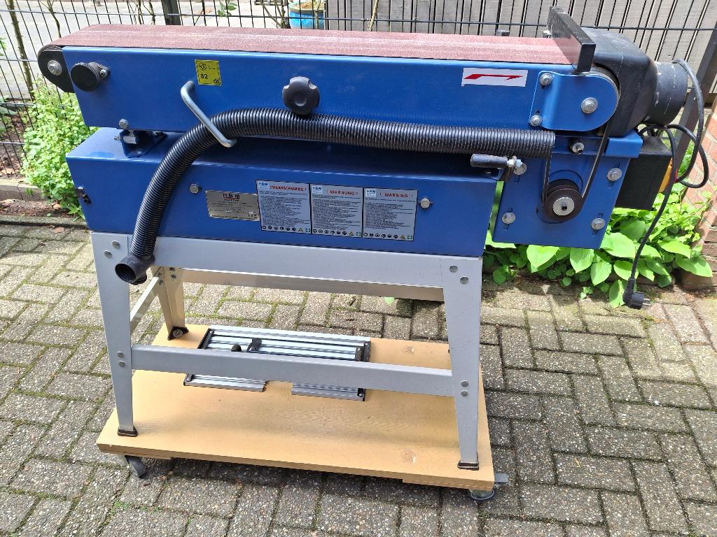 HBM  200 Schuurmachine