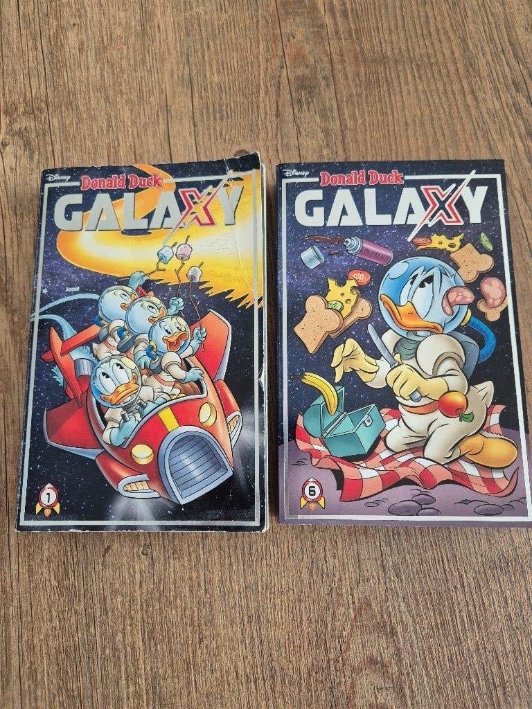 Donald Duck Galaxy 1 en 6, Boeken, Meerdere stripboeken, Ophalen of Verzenden, Gelezen