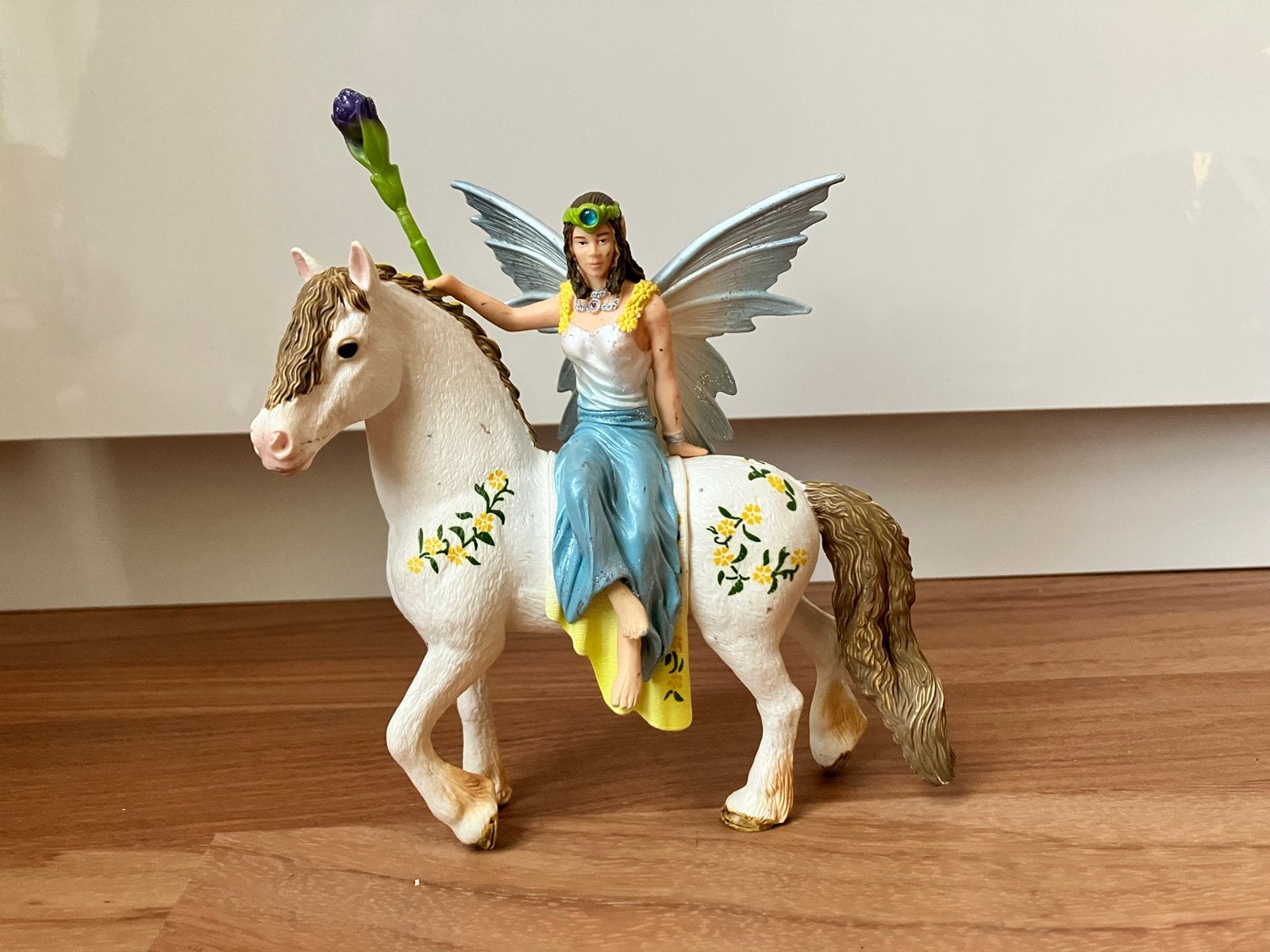 Schleich Bayala Elf met Vleugels op Wit Paard, Ophalen of Verzenden, Zo goed als nieuw