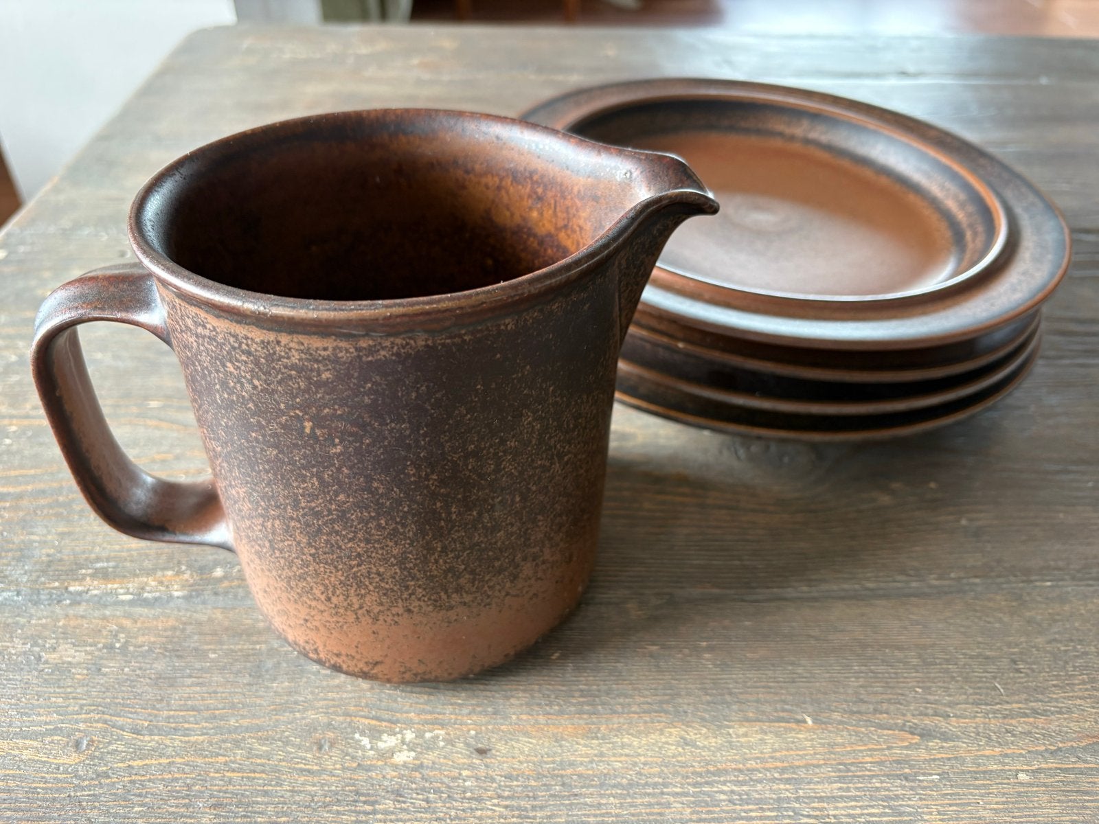 Arabia ruska pitcher, Ophalen