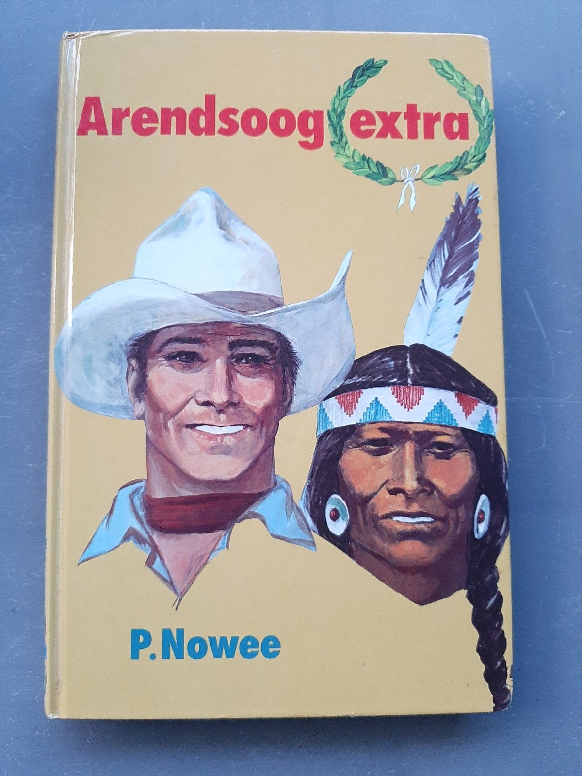 Arendsoog Extra - P. Nowee (Malmberg Den Bosch), Ophalen of Verzenden, Gelezen, P. Nowee