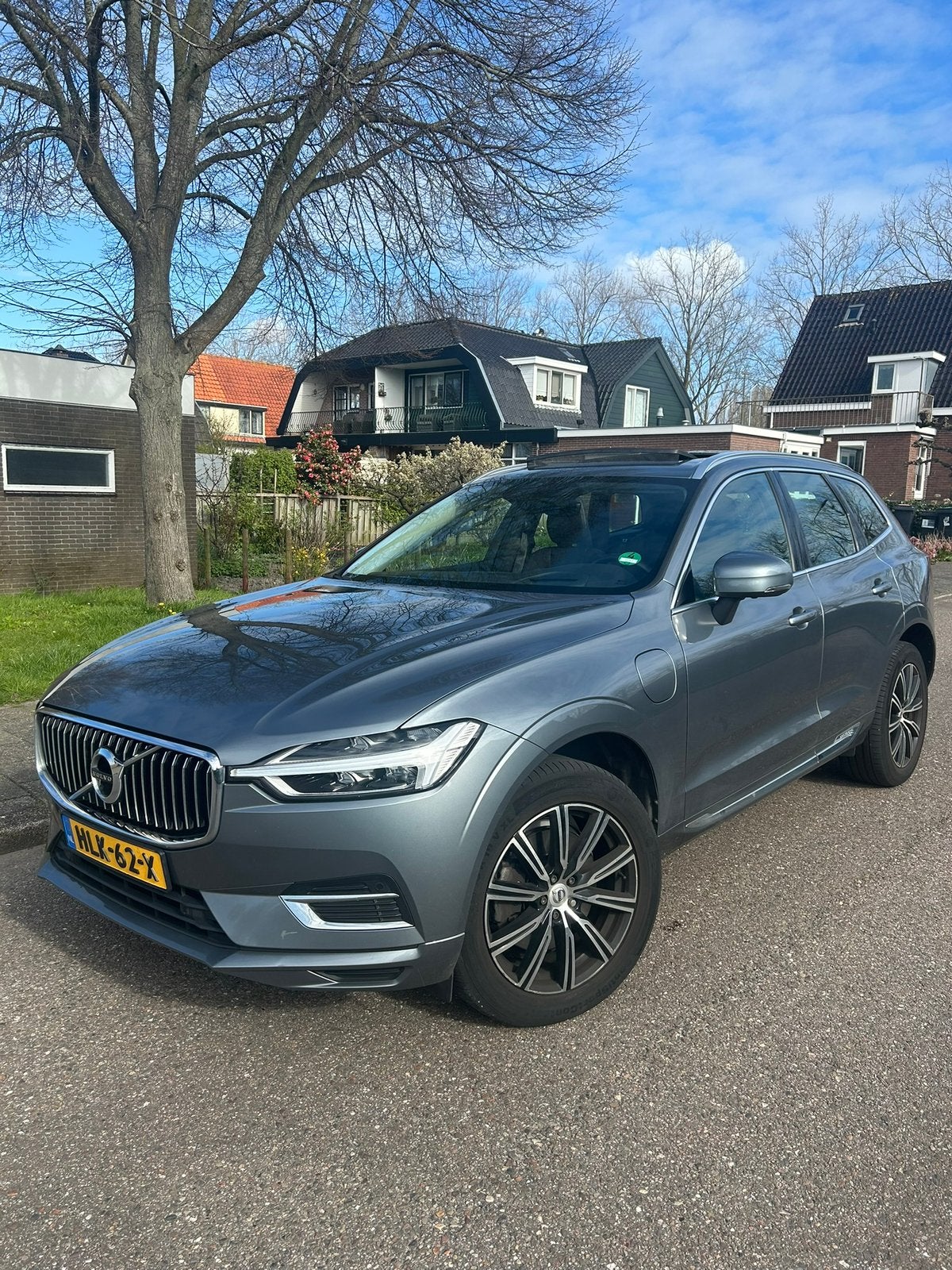 Volvo XC60 T6 Twin Engine 340pk Geartronic AWD 2021 Grijs, Auto's, Volvo, Automaat, Zwart, 1969 cc, 340 pk