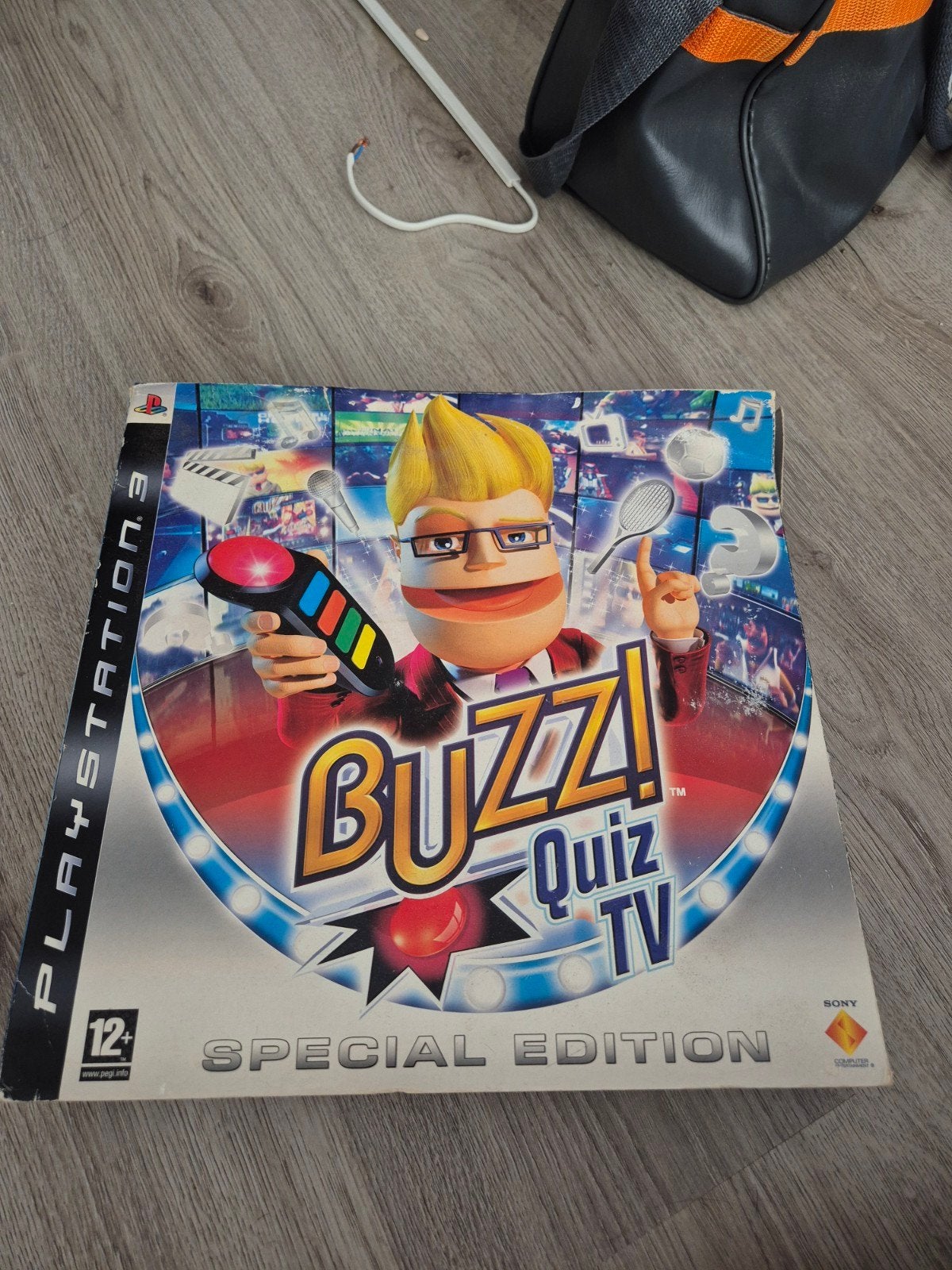Buzz quiz tv voor playstation 3, Spelcomputers en Games, Games | Sony PlayStation 3, 3 spelers of meer, Ophalen, Gebruikt