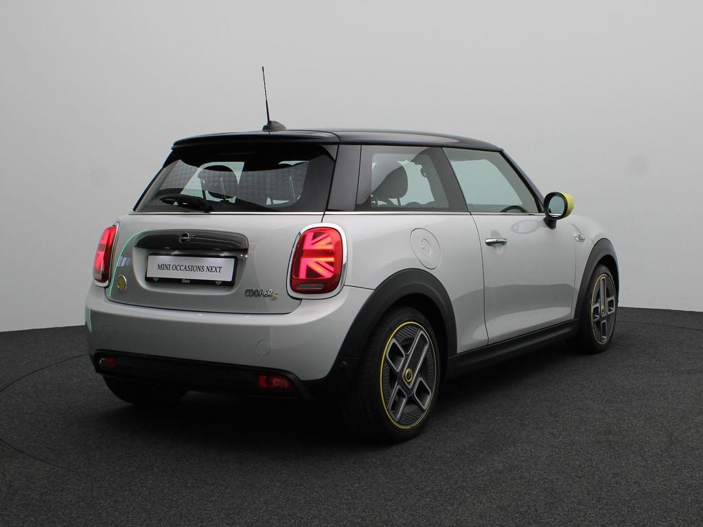 MINI Electric Charged Comfort Access + Achteruitrijcamera +, Auto's, Mini, Stof, 4 stoelen, Origineel Nederlands, 184 pk