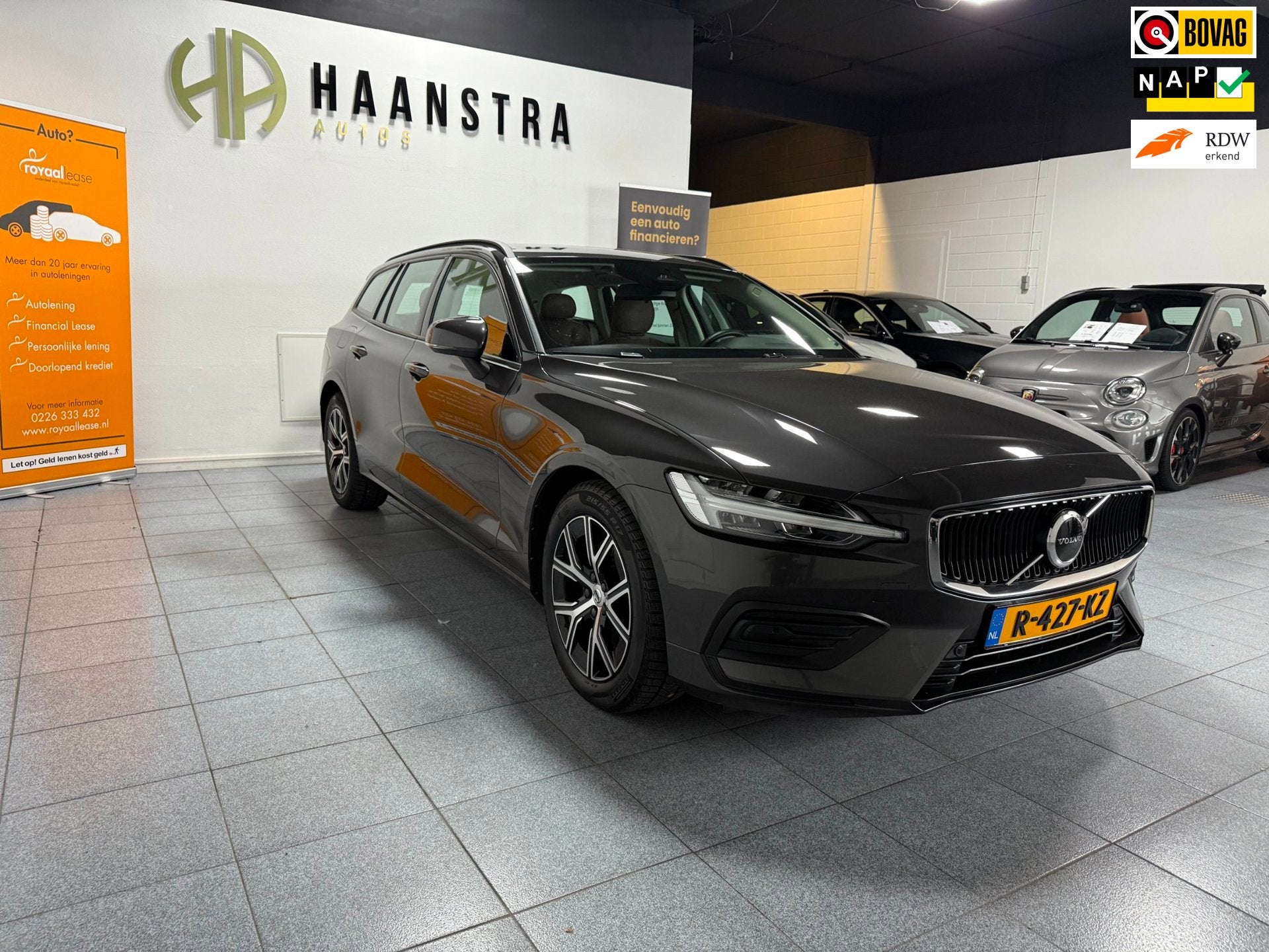 Volvo V60 2.0 B3 Essential 1e Eig, Navi-Camera, Leder Int, A, Auto's, Volvo, Dealer onderhouden, Euro 6, 4 cilinders, 1969 cc