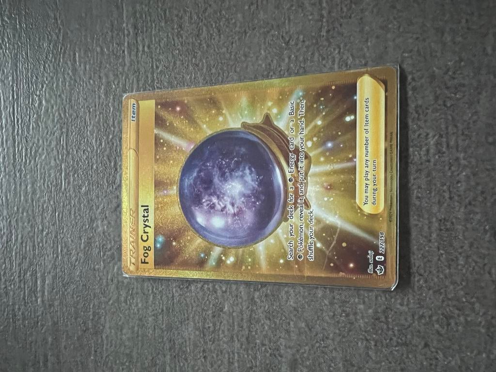 Fog Crystal Gouden Trainer Kaart, Verzenden, Zo goed als nieuw, Losse kaart, Foil