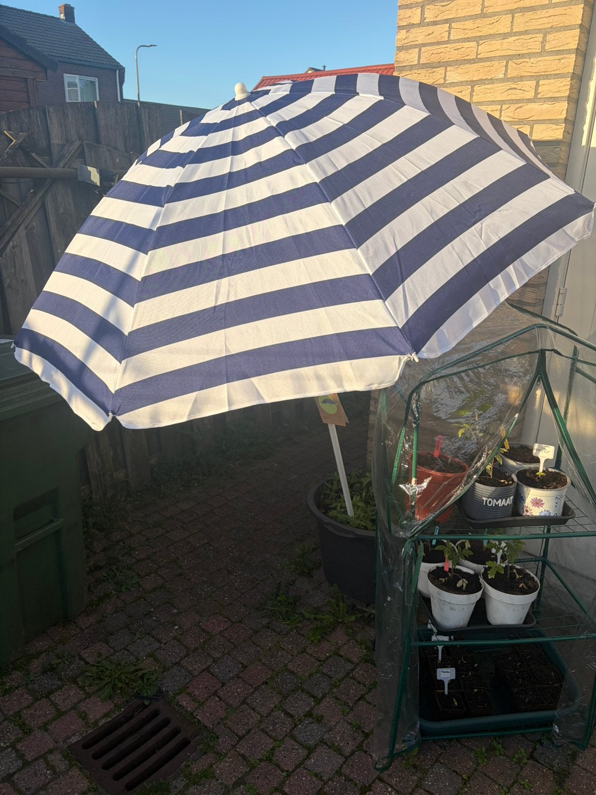 Parasol, Ophalen, Zo goed als nieuw, Zweefparasol, Verstelbaar