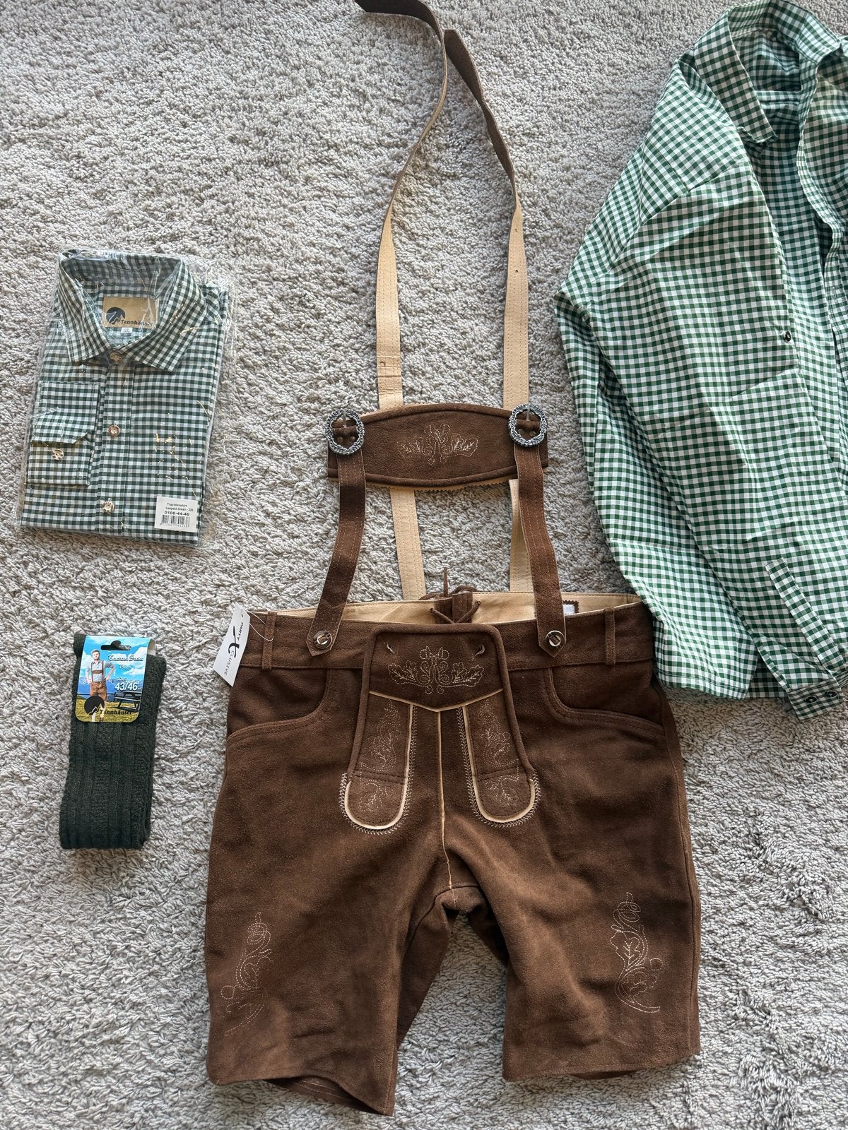 Complete Oktoberfest outfit: Lederhose, ruithemd 2x  ,Sokken, Ophalen of Verzenden, Nieuw